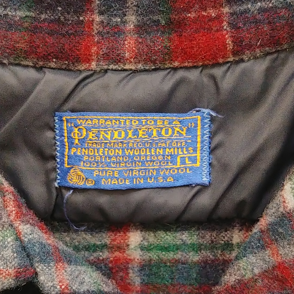 Vintage| Pendleton| Loop closure| 100% Wool